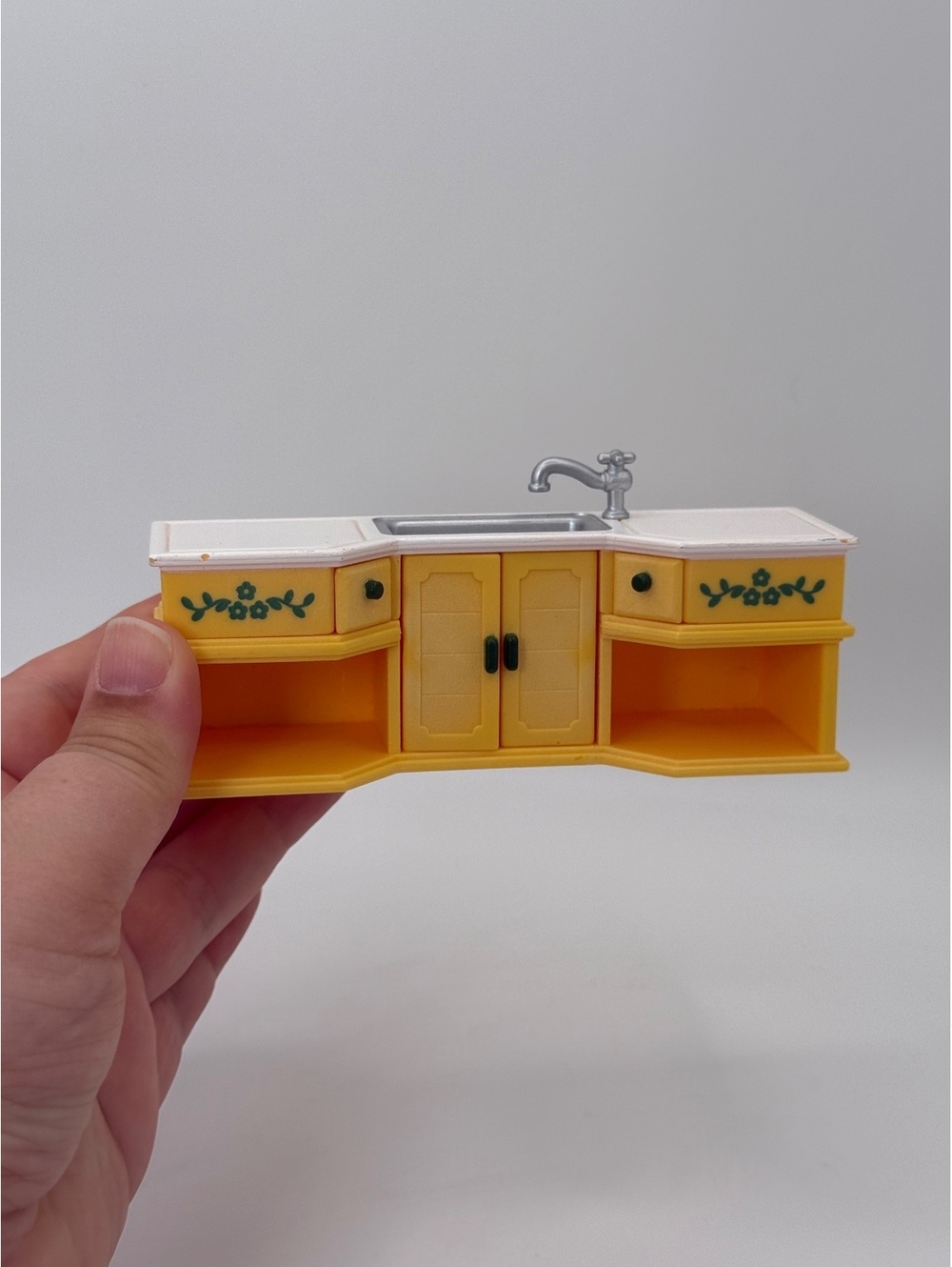 1:16 Calico Critters Sylvanian Families Kitchen Sink Cabinet Miniature